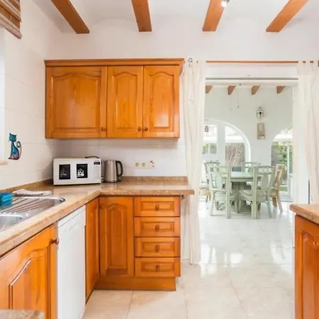 Espaciosa Con Piscina Privada - 6 Pers. - Es-373-83 *